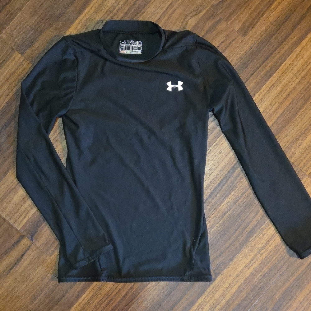 5/$20 Kids Under Armour Black Long Sleeve Shirt Kids S/M